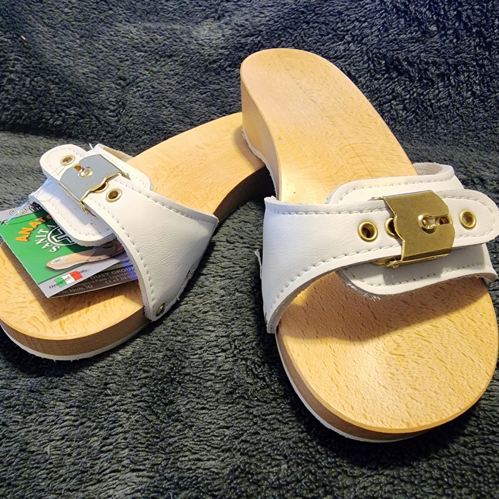 Wooden clogs orthopedic